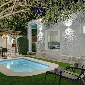 https://villa-conchita-by-seric15-walking-to-the-beach.1costadelsol.com